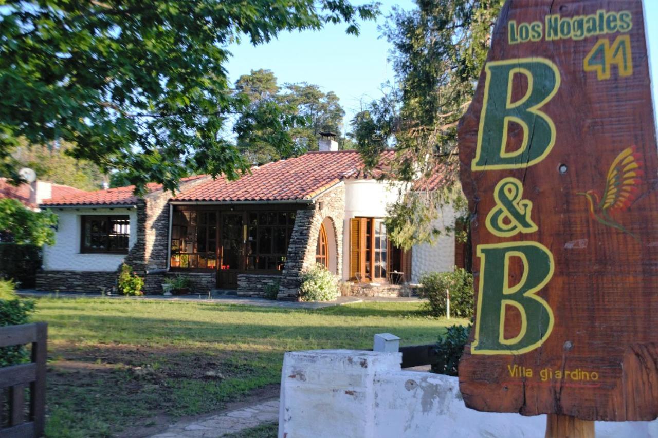 Casa De Huespedes - B&B Villa Giardino Bagian luar foto